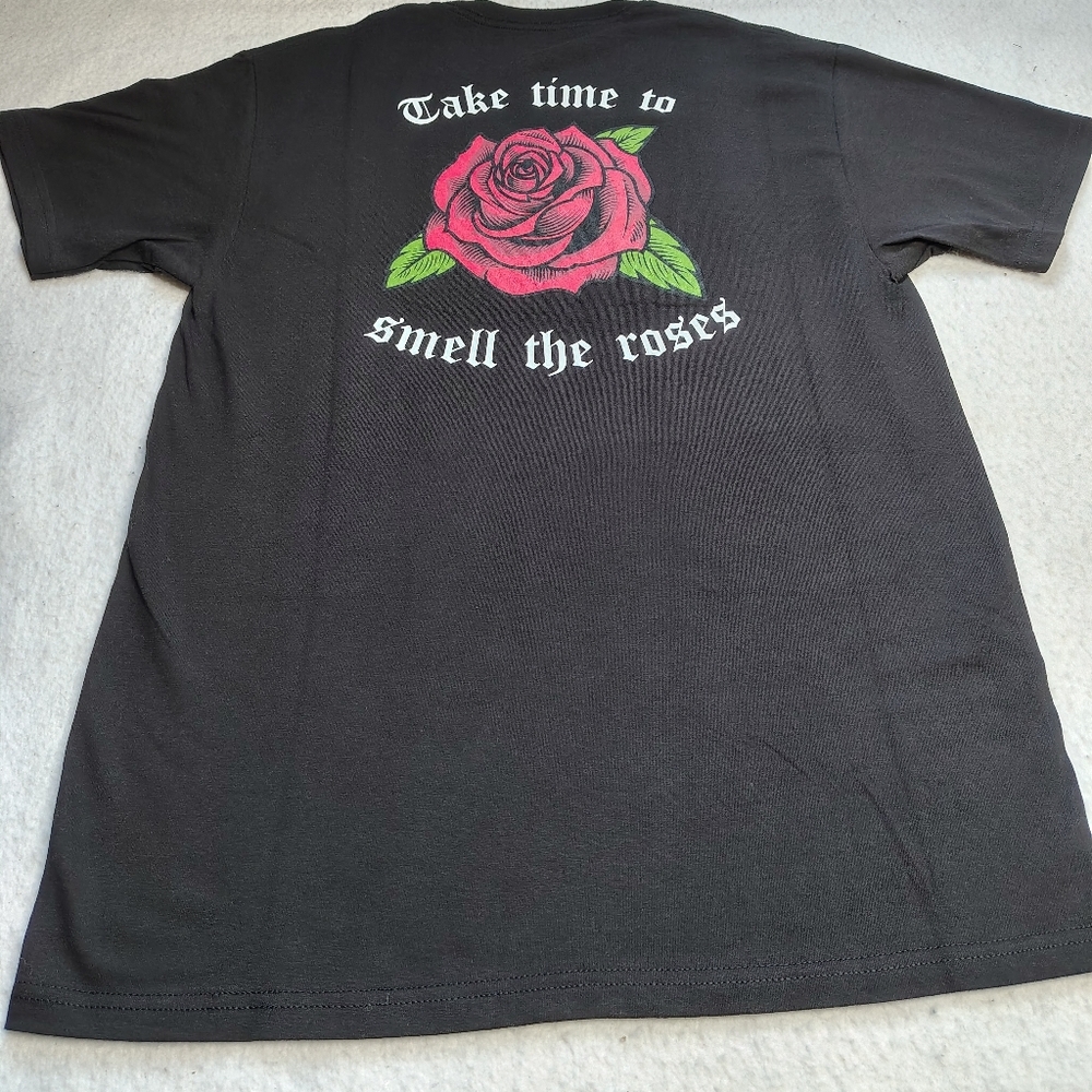 Illininate Take Time To Smell‎ The Roses T-Shirt Size Large Black Red Rose Logo